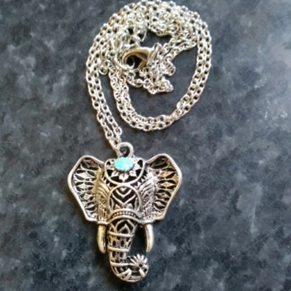 NWOT Vintage Style Elephant Necklace - Picture 3 of 7